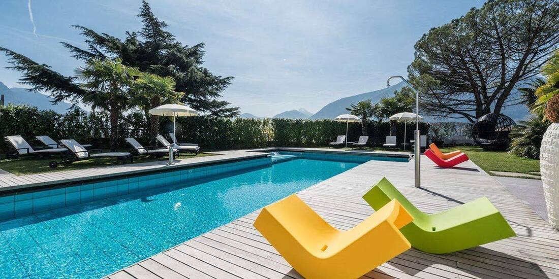 82775554hotel-gartner-dorf-tirol-outdoor-pool.jpg