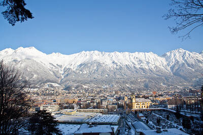 Winterstimmung in Innsbruck - im Hintergrund die Nordkette